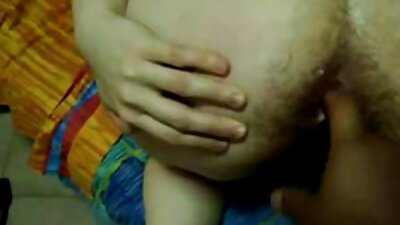 Горещ секс на едрогърда зряла леля и слаб сръбско порно мъж в спалнята.