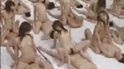 Блондинката любительские порно видео под душа беше поставена на един крак и разкъсана в путката .